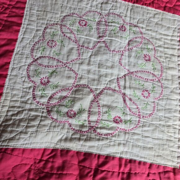 Vintage 1900s Quilt Pink White Hearts Prairie Point Binding Embroidered 90"x 76" - Picture 4 of 12